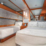 012-XOXO-Benetti-85-Guest-Stateroom-012-UFnNzWzW