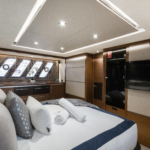 014TROUBADOUR-65-Sea-Ray-Master-Stateroom-23-Qw7cToKM