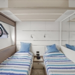 19_STB-twin-stateroom_THOM6888-T9IofcBp