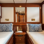 IRELANDA_18_LD_Guest-twin-stateroom_LR-dgNl8FJk