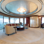 QUEEN-MAVIA_13_SW_Master-stateroom_Queen-Mavia-86_LR-llF0SlT4