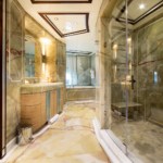 QUEEN-MAVIA_17_SW_Master-bathroom_Queen-Mavia-61_LR-oEK6vSL9