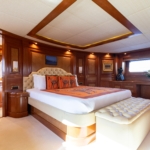 ULYSSES_08_Master-Stateroom-on-Main-Deck_Ulysses-114_HR-Copy-i6FgOHF9