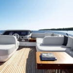YB_08_Sun-deck_azimut-s10-sundeck_LR-TlUkQbDI